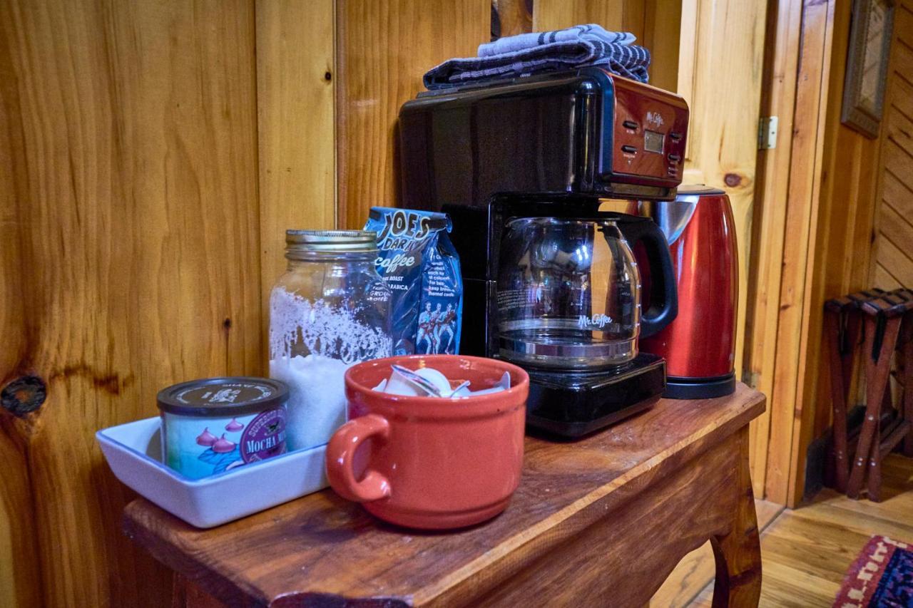 Cosby Creekwalk Inn Bed And Breakfast With Cabins المظهر الخارجي الصورة