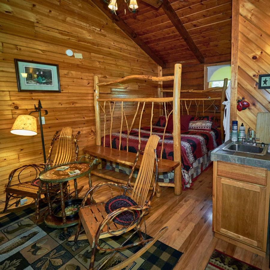 Cosby Creekwalk Inn Bed And Breakfast With Cabins المظهر الخارجي الصورة